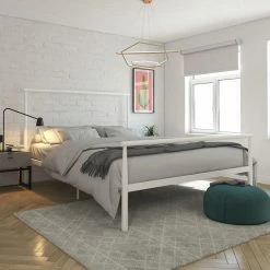 Brand new 💯 Avenue Greene Liane Industrial Minimalist Metal Platform Bed Black 🎁 -Avenue Greene Shop Avenue Greene Liane Metal Bed 4